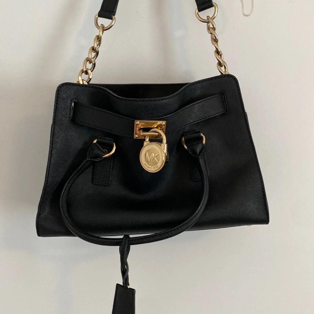 Michael Kors Purse - Picture 1 of 3